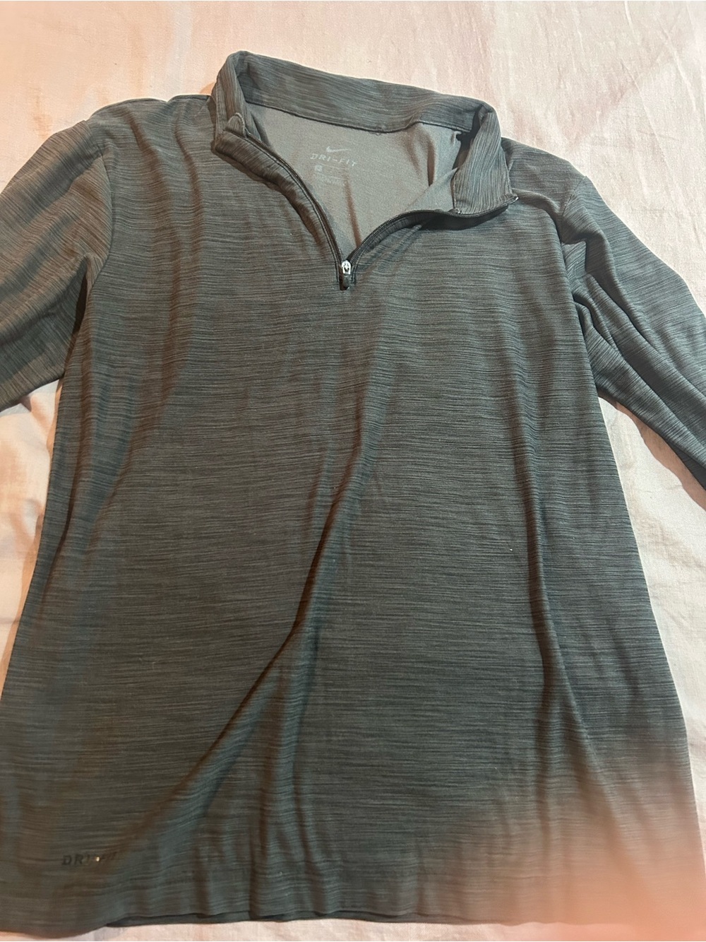 Nike Men's Gray Quarter-Zip Pullover Sweater